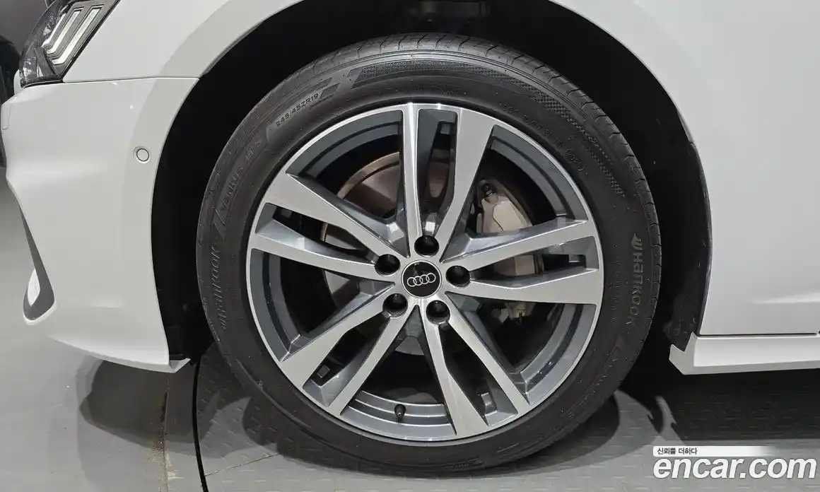 Audi A6 2023 2.0 Автомат в Москве № 229692, фото 10