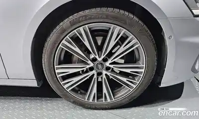 Audi A6 2023 2.0 Автомат в Москве № 230161, миниатюра 5