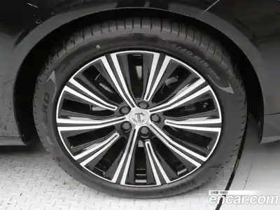 Volvo S90 2025 2.0 Автомат в Москве № 230809, миниатюра 5