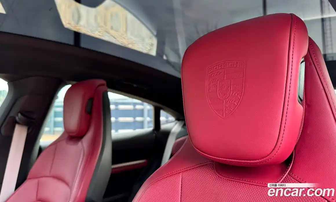 Porsche Taycan 2022 0.1 Автомат в Москве № 231014, фото 14