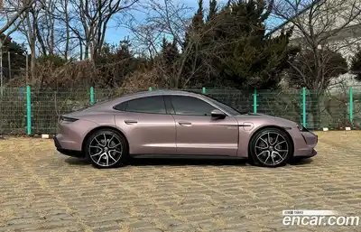 Porsche Taycan 2022 0.1 Автомат в Москве № 231014, миниатюра 7