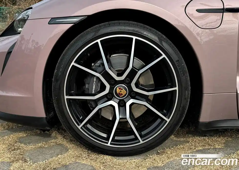 Porsche Taycan 2022 0.1 Автомат в Москве № 231014, фото 9