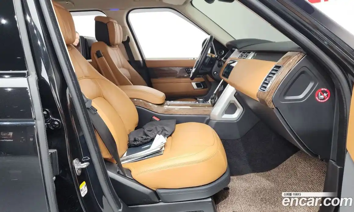 Land Rover Range-Rover 2022 3.0 Автомат в Москве № 231264, фото 11