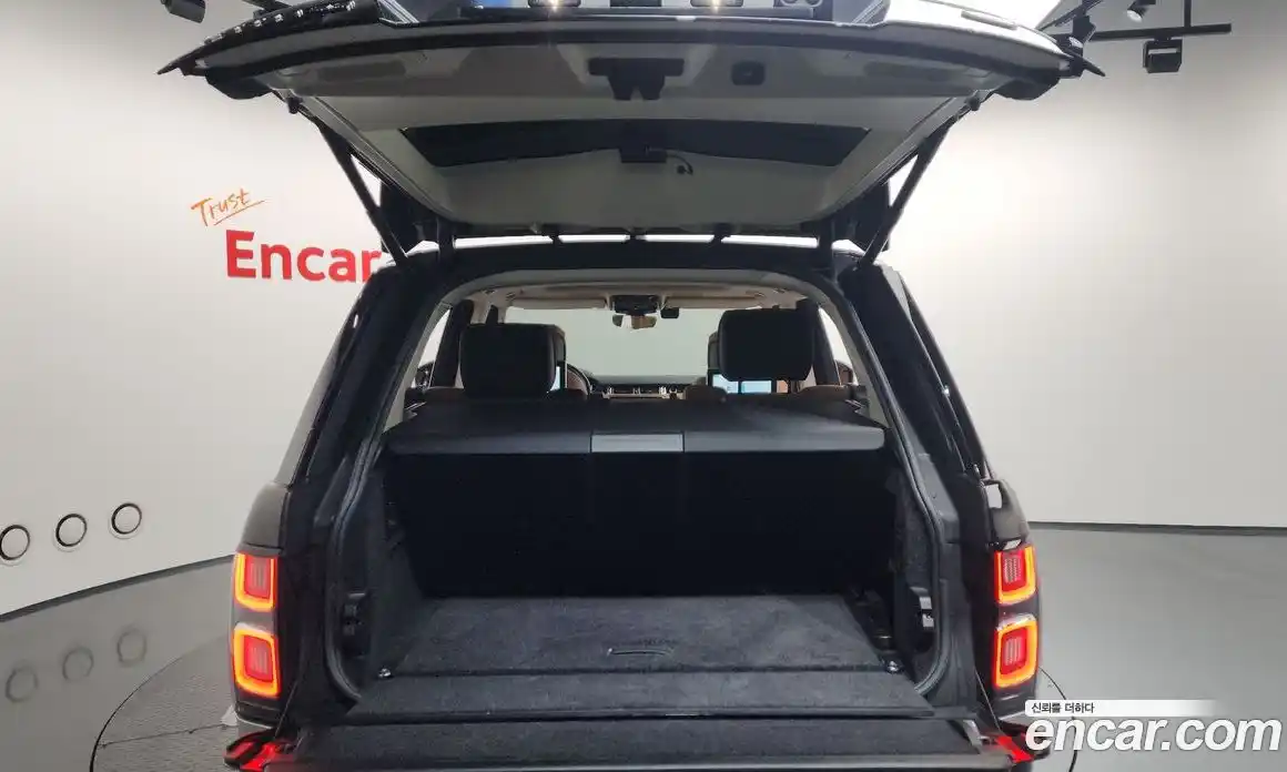 Land Rover Range-Rover 2022 3.0 Автомат в Москве № 231264, фото 19