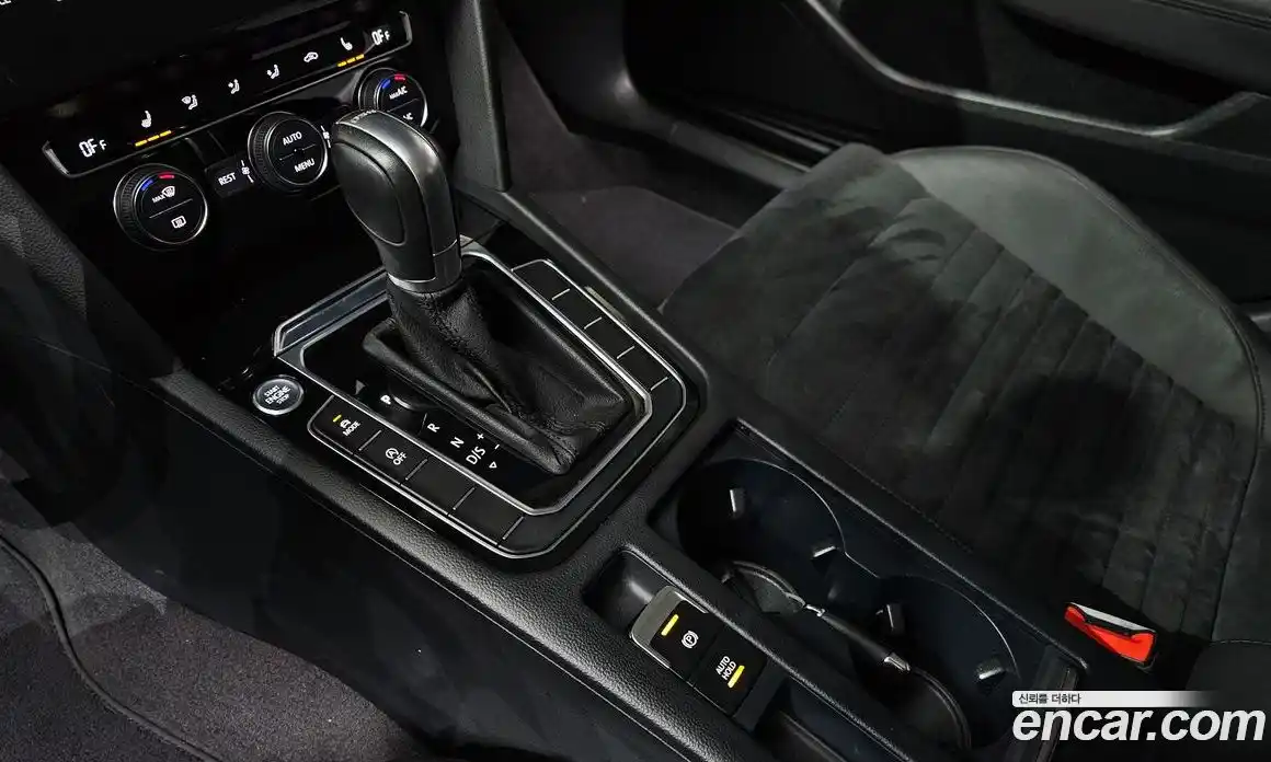 Volkswagen Passat 2018 2.0 Автомат в Москве № 232070, фото 13