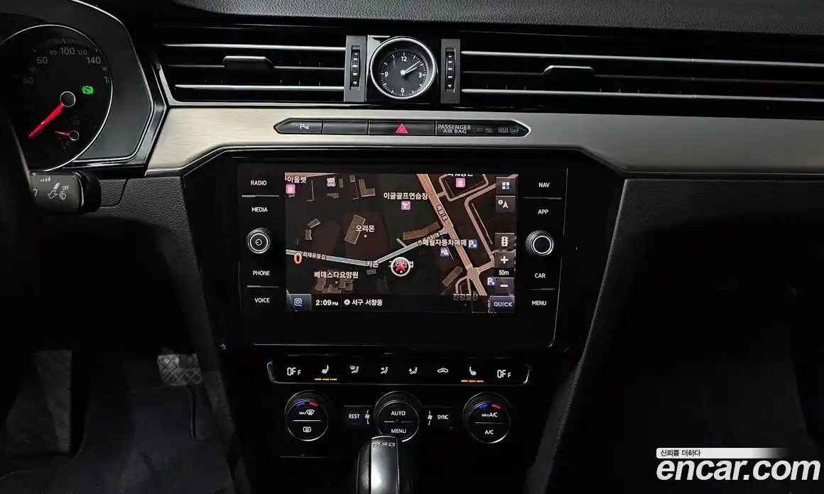 Volkswagen Passat 2018 2.0 Автомат в Москве № 232070, фото 19