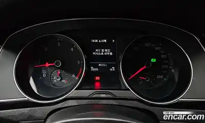 Volkswagen Passat 2018 2.0 Автомат в Москве № 232070, миниатюра 4