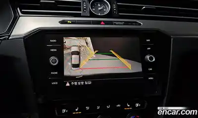 Volkswagen Passat 2018 2.0 Автомат в Москве № 232070, миниатюра 5