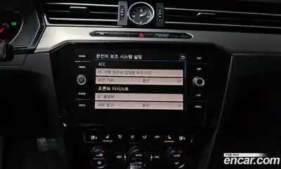 Volkswagen Passat 2018 2.0 Автомат в Москве № 232070, миниатюра 7