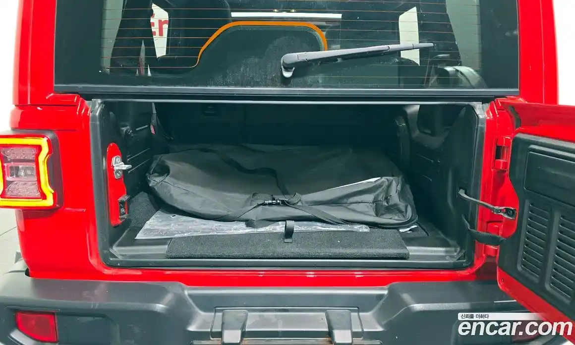 Jeep Wrangler 2021 2.0 Автомат в Москве № 232449, фото 3