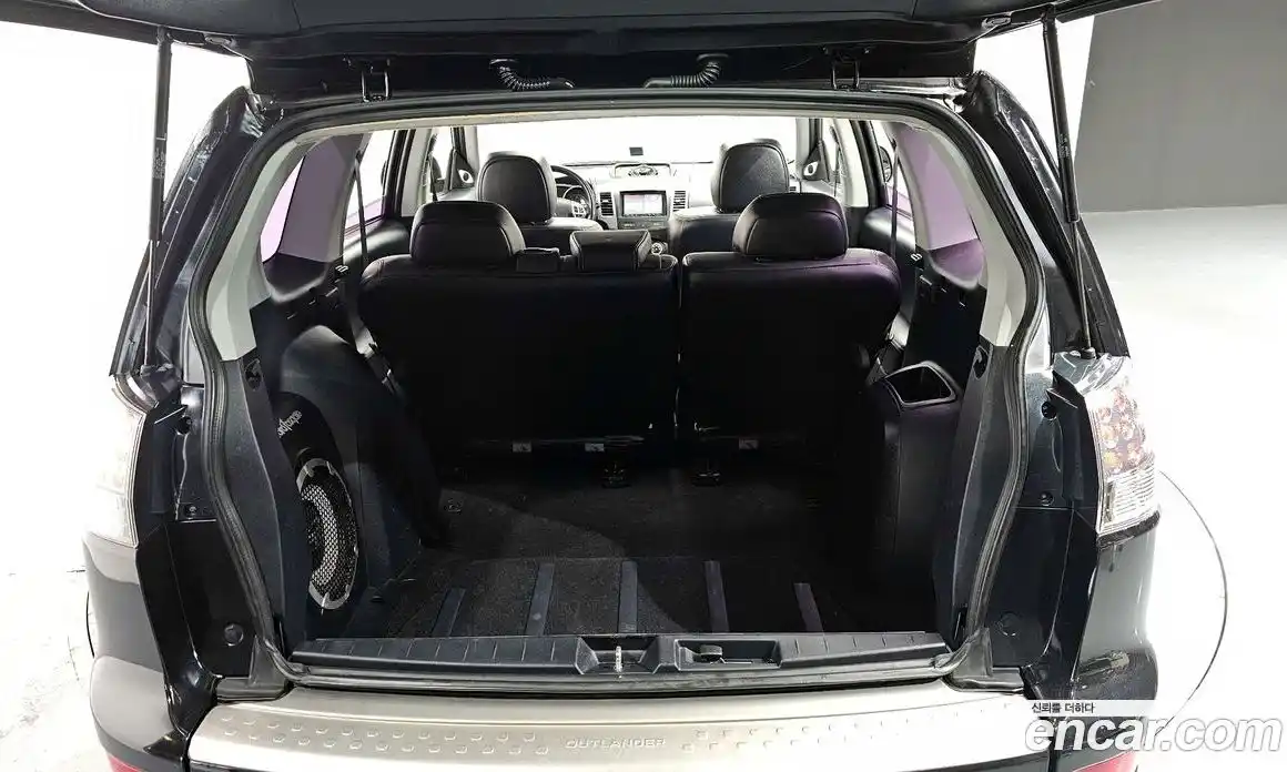 Mitsubishi Outlander 2009 3.0 Автомат в Москве № 236142, фото 14