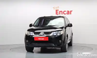 Mitsubishi Outlander 2009 3.0 Автомат в Москве № 236142, миниатюра 3