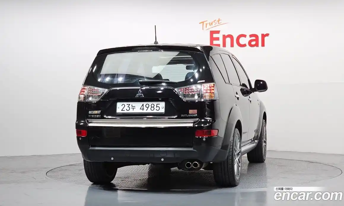 Mitsubishi Outlander 2009 3.0 Автомат в Москве № 236142, фото 4