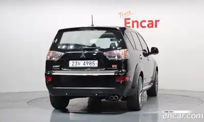 Mitsubishi Outlander 2009 3.0 Автомат в Москве № 236142, миниатюра 4