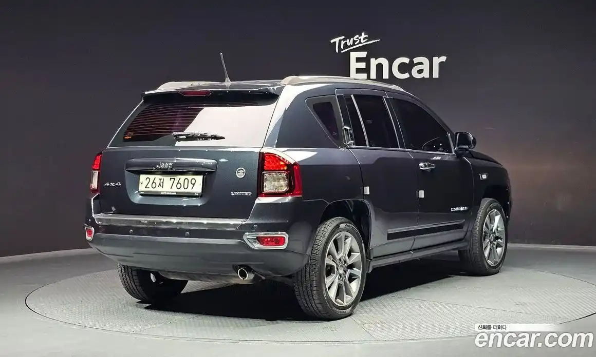 Jeep Compass 2014 2.4 Автомат в Москве № 237767, фото 18