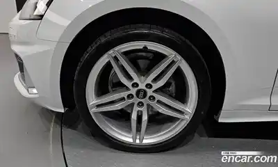 Audi A5 2023 2.0 Автомат в Москве № 245108, миниатюра 5