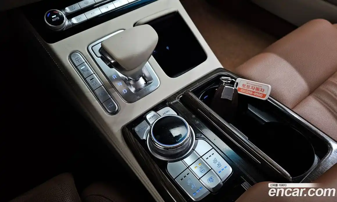 Genesis G90 2019 3.8 Автомат в Москве № 24557, фото 9