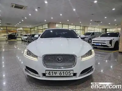 Jaguar XF 2014 2.0 Автомат в Москве № 248335, миниатюра 2
