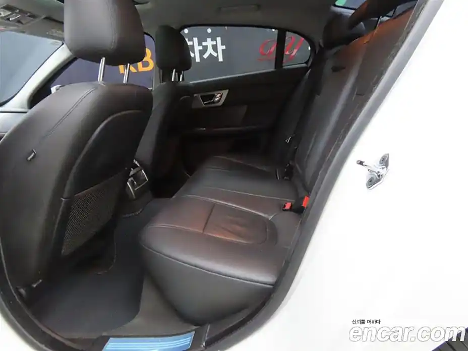 Jaguar XF 2014 2.0 Автомат в Москве № 248335, фото 6