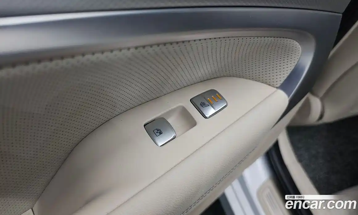 Genesis G70 2024 2.5 Автомат в Москве № 25276, фото 19