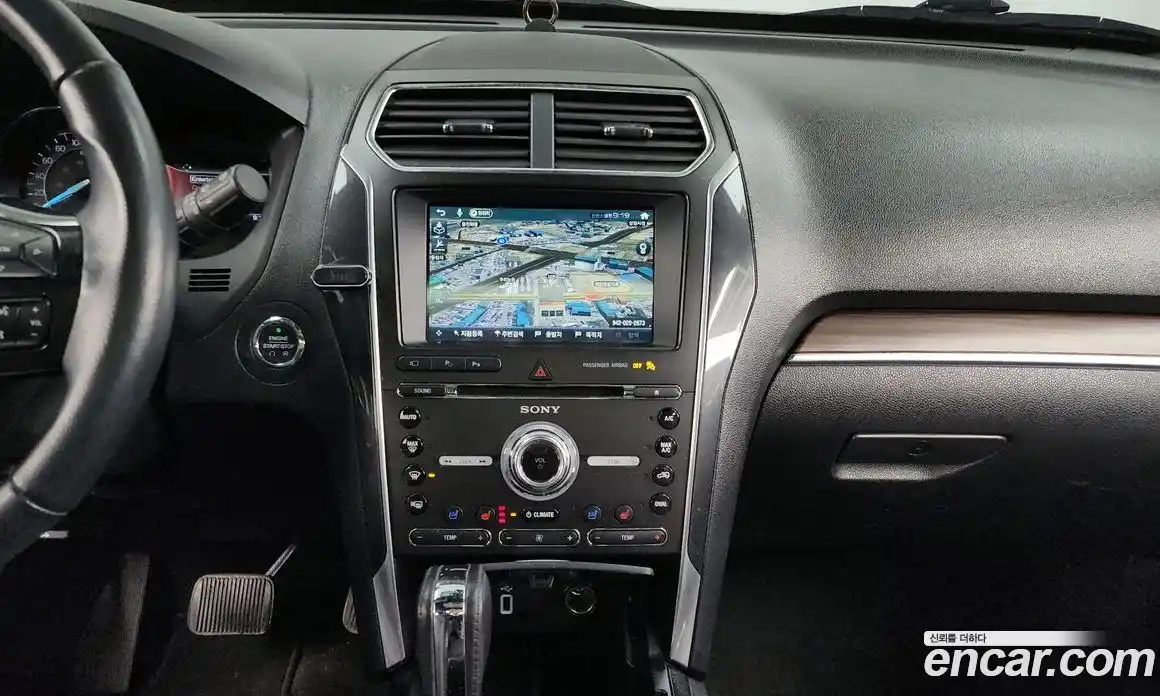 Ford Explorer 2017 3.5 Автомат в Москве № 255576, фото 20