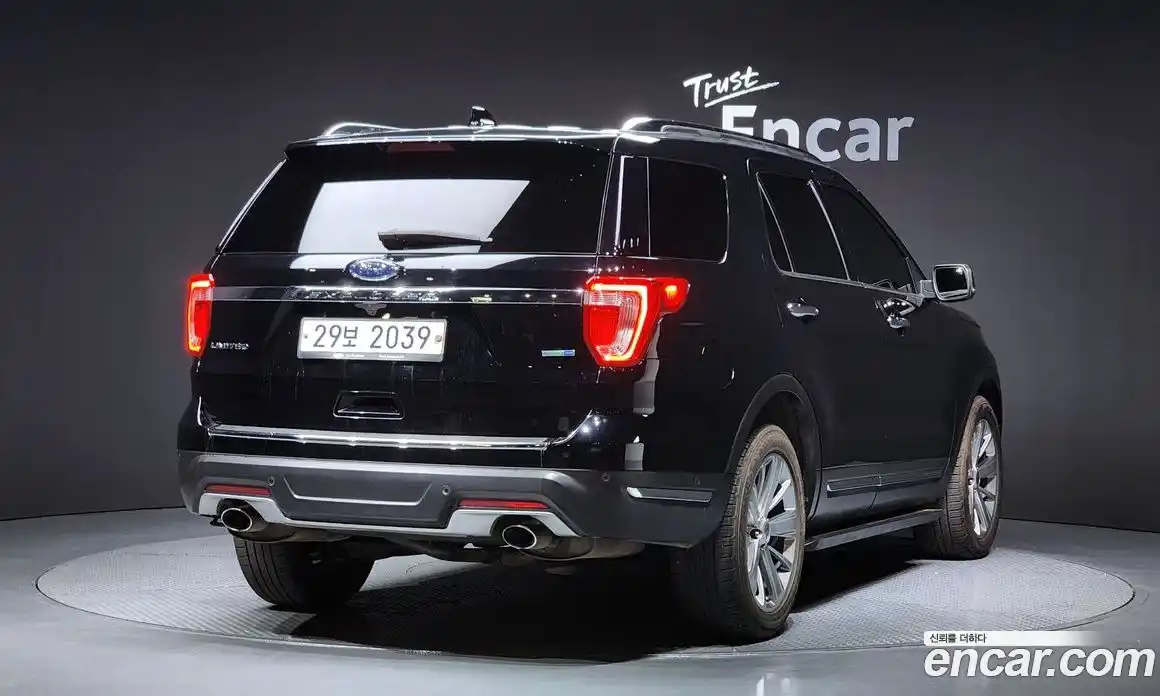 Ford Explorer 2018 2.3 Автомат в Москве № 255628, фото 20