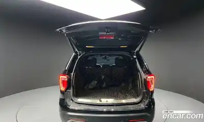 Ford Explorer 2018 2.3 Автомат в Москве № 255628, миниатюра 2