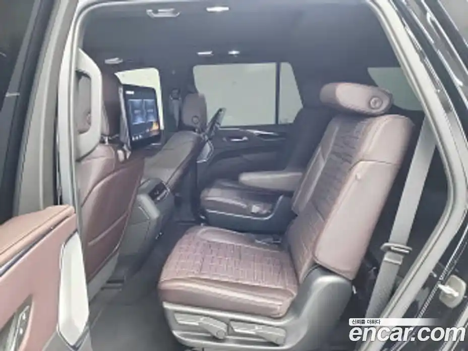 Cadillac Escalade 2023 6.2 Автомат в Москве № 256519, фото 12