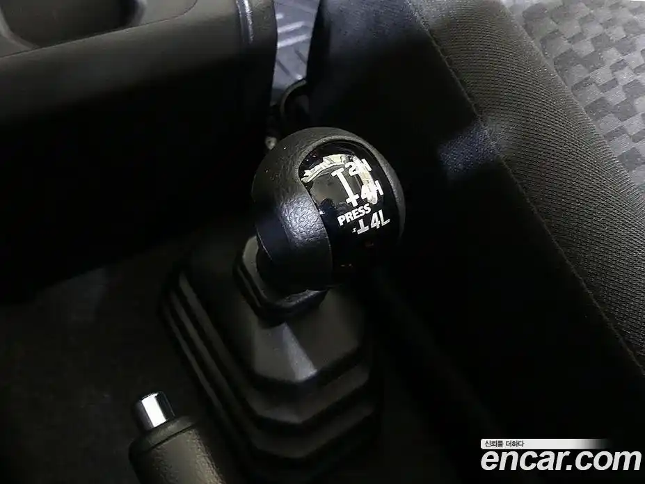 Suzuki Jimny 2024 1.5 Автомат в Москве № 257536, фото 17