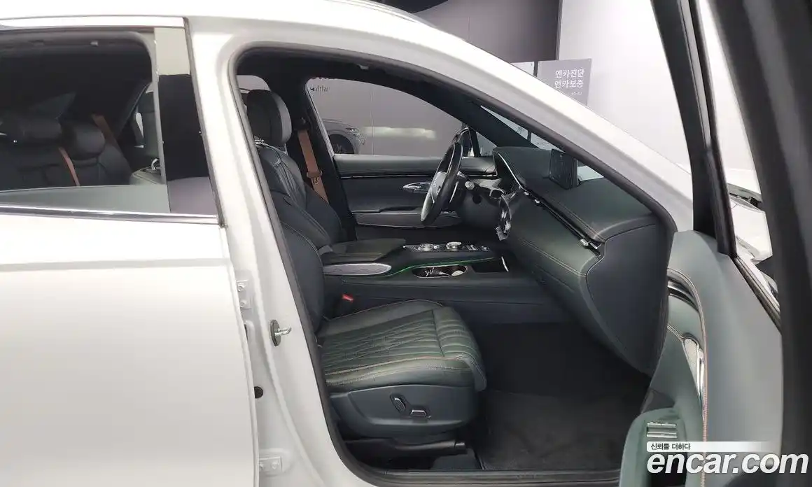 Genesis GV70 2022 2.5 Автомат в Москве № 25793, фото 7