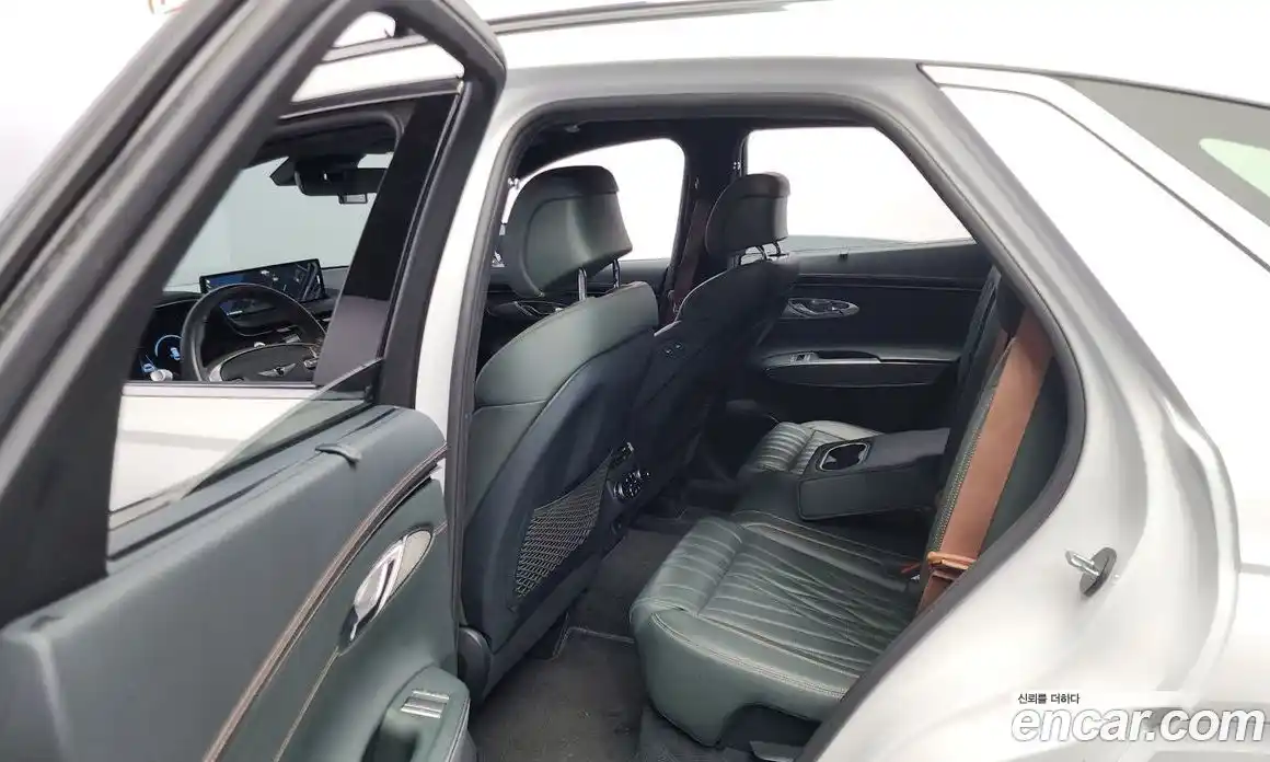 Genesis GV70 2022 2.5 Автомат в Москве № 25793, фото 8