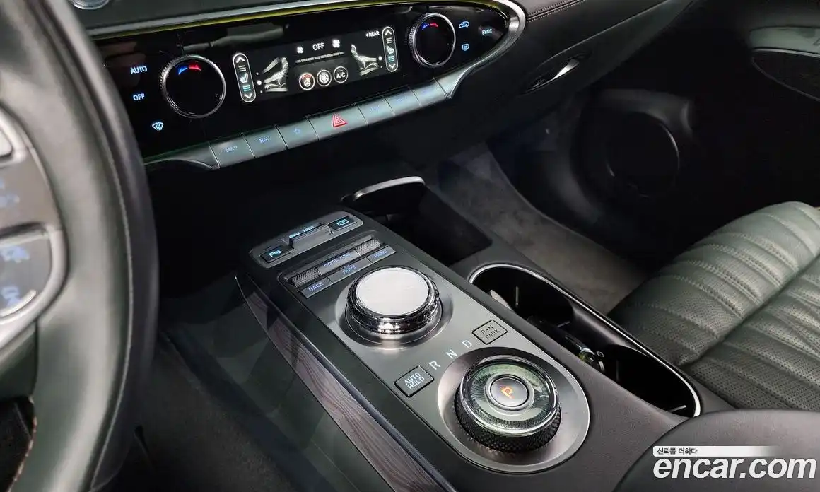 Genesis GV70 2022 2.5 Автомат в Москве № 25793, фото 10