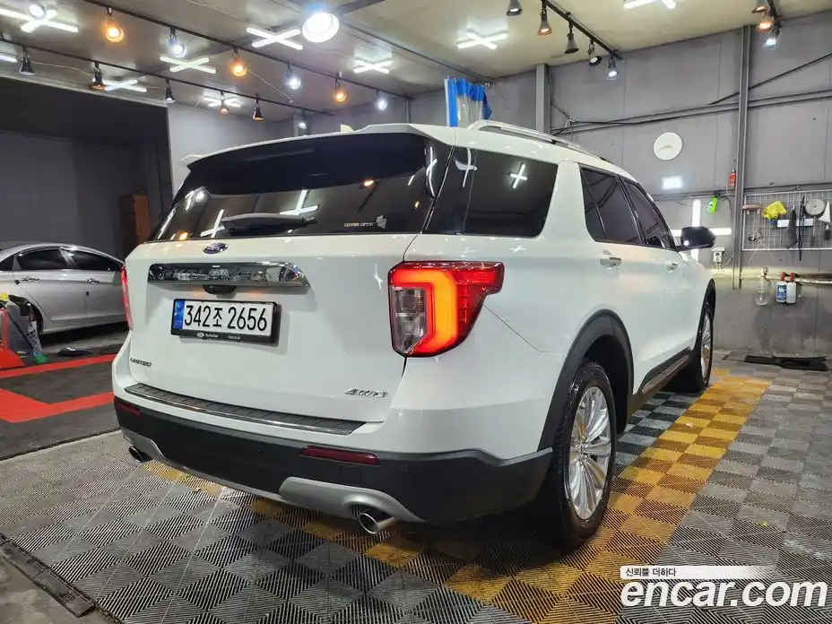 Ford Explorer 2024 2.3 Автомат в Москве № 259135, фото 15