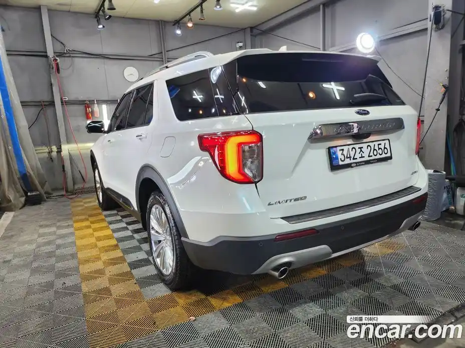 Ford Explorer 2024 2.3 Автомат в Москве № 259135, фото 17