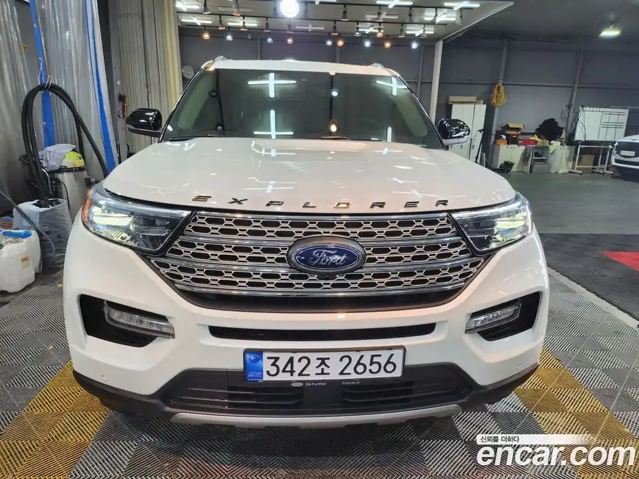 Ford Explorer 2024 2.3 Автомат в Москве № 259135, фото 4