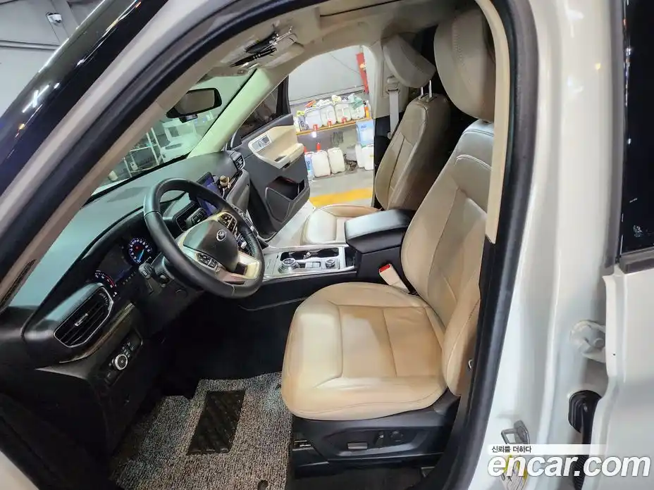 Ford Explorer 2024 2.3 Автомат в Москве № 259135, фото 6