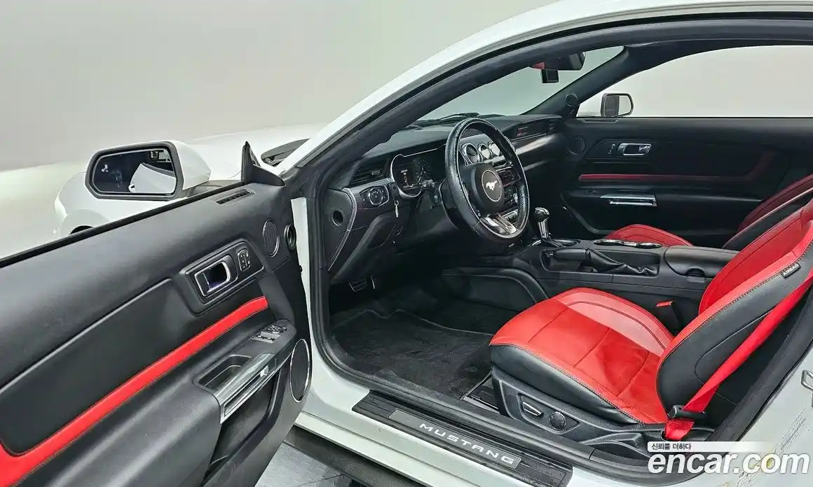 Ford Mustang 2018 2.3 Автомат в Москве № 273430, фото 11