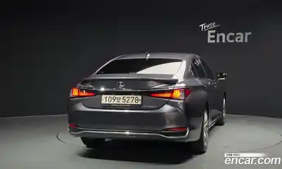 Lexus ES 2024 2.5 Автомат в Москве № 275325, миниатюра 11