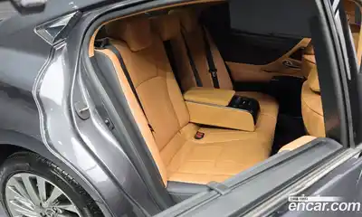 Lexus ES 2024 2.5 Автомат в Москве № 275325, миниатюра 5