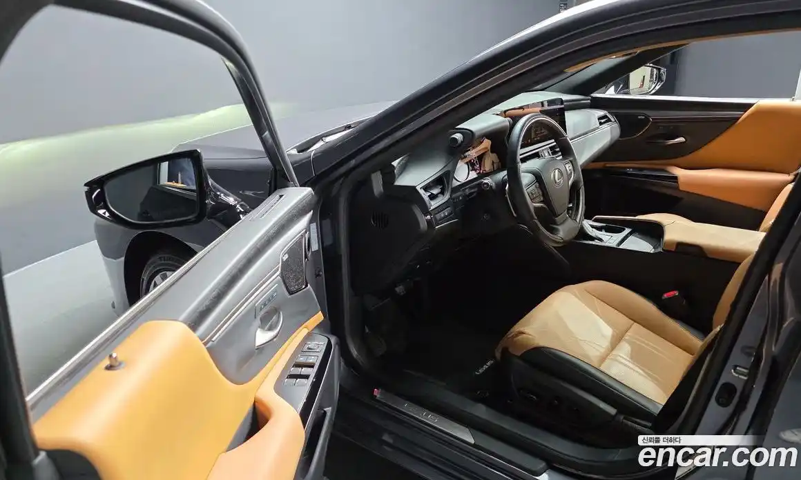 Lexus ES 2024 2.5 Автомат в Москве № 275325, фото 9