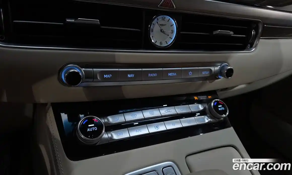 Genesis G90 2020 3.8 Автомат в Москве № 27952, фото 17