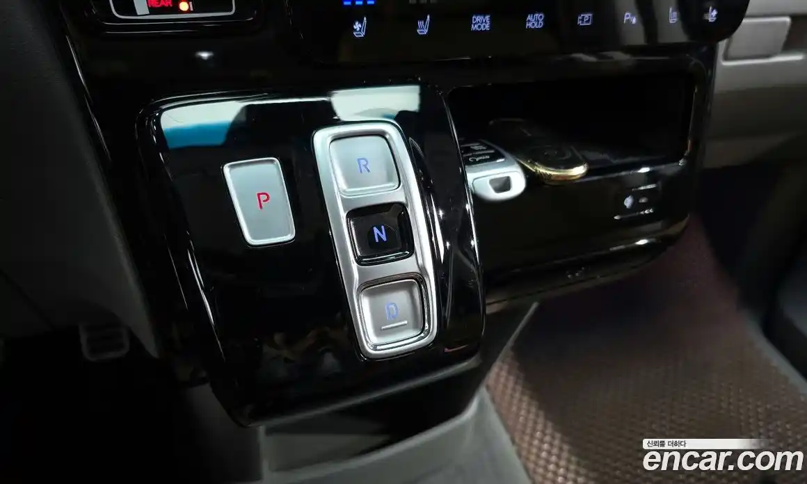 Hyundai Staria 2023 2.2 Автомат в Москве № 281632, фото 13