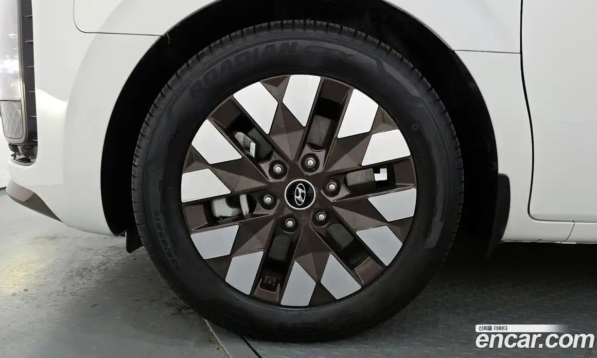 Hyundai Staria 2023 2.2 Автомат в Москве № 281632, фото 14