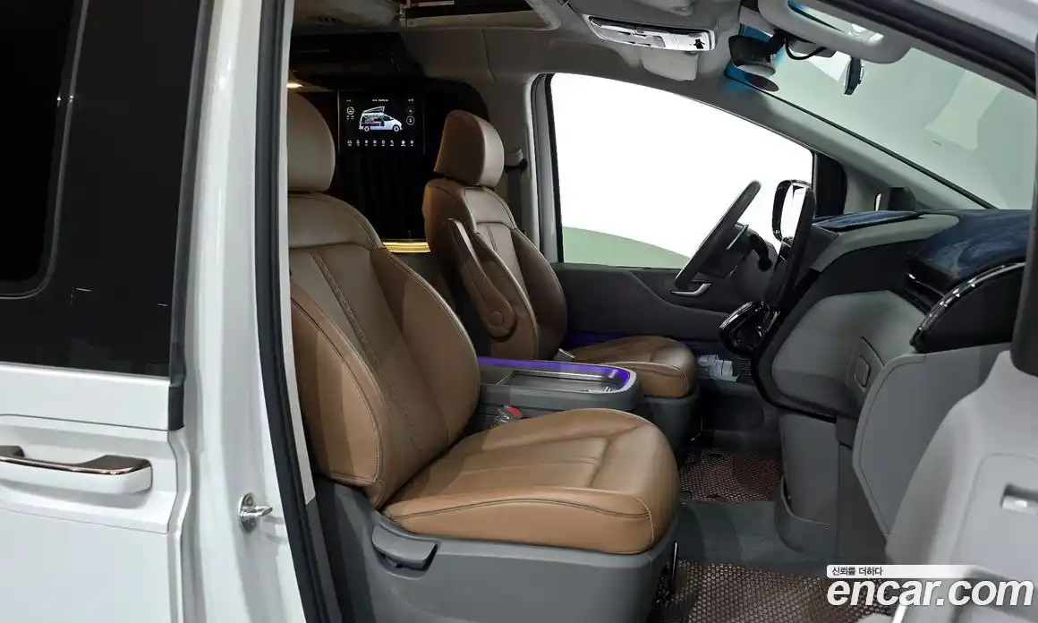 Hyundai Staria 2023 2.2 Автомат в Москве № 281632, фото 8