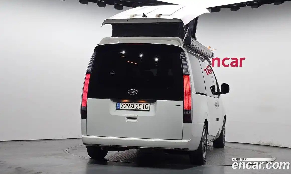 Hyundai Staria 2023 2.2 Автомат в Москве № 281632, фото 10