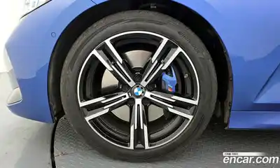 BMW 3-Series 2023 2.0 Автомат в Москве № 282384, миниатюра 2