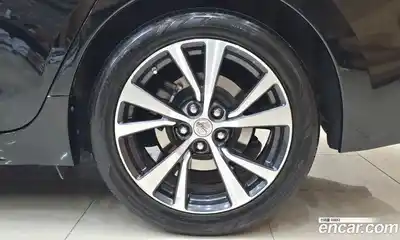 Nissan Maxima 2016 3.5 Автомат в Москве № 285022, миниатюра 6