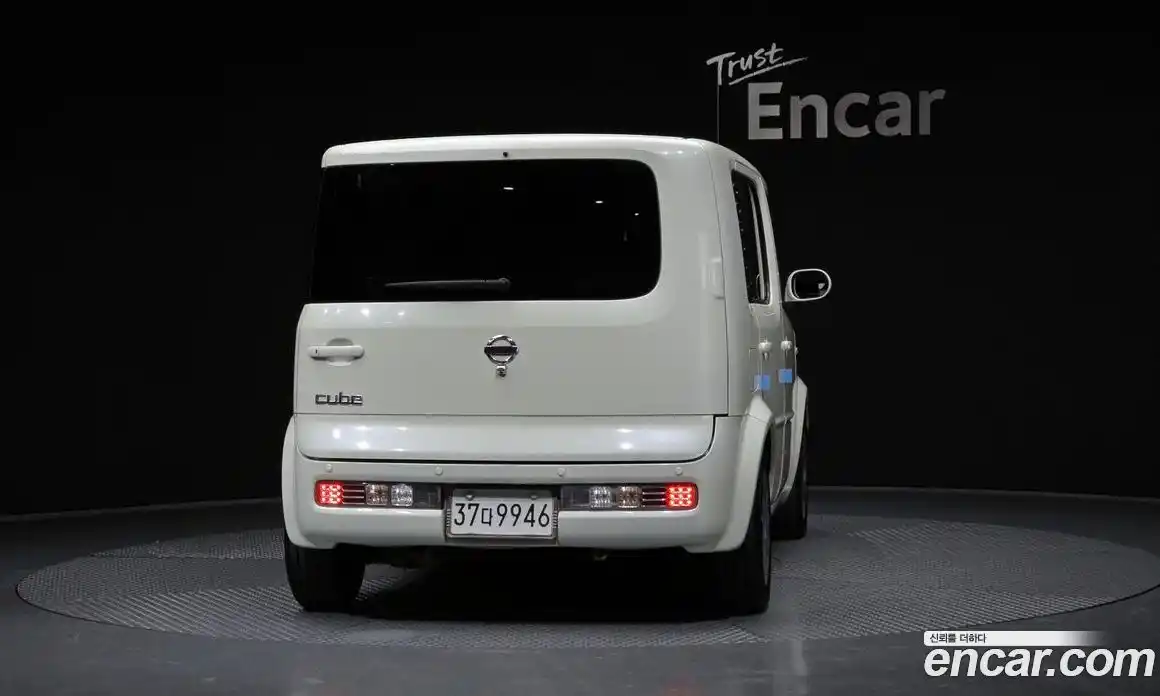 Nissan Cube 2008 1.5 Автомат в Москве № 285043, фото 14