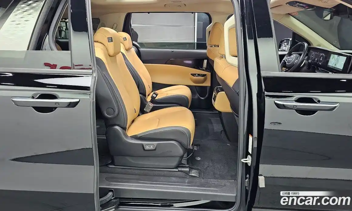 Kia Canival 2023 2.2 Автомат в Москве № 288386, фото 12