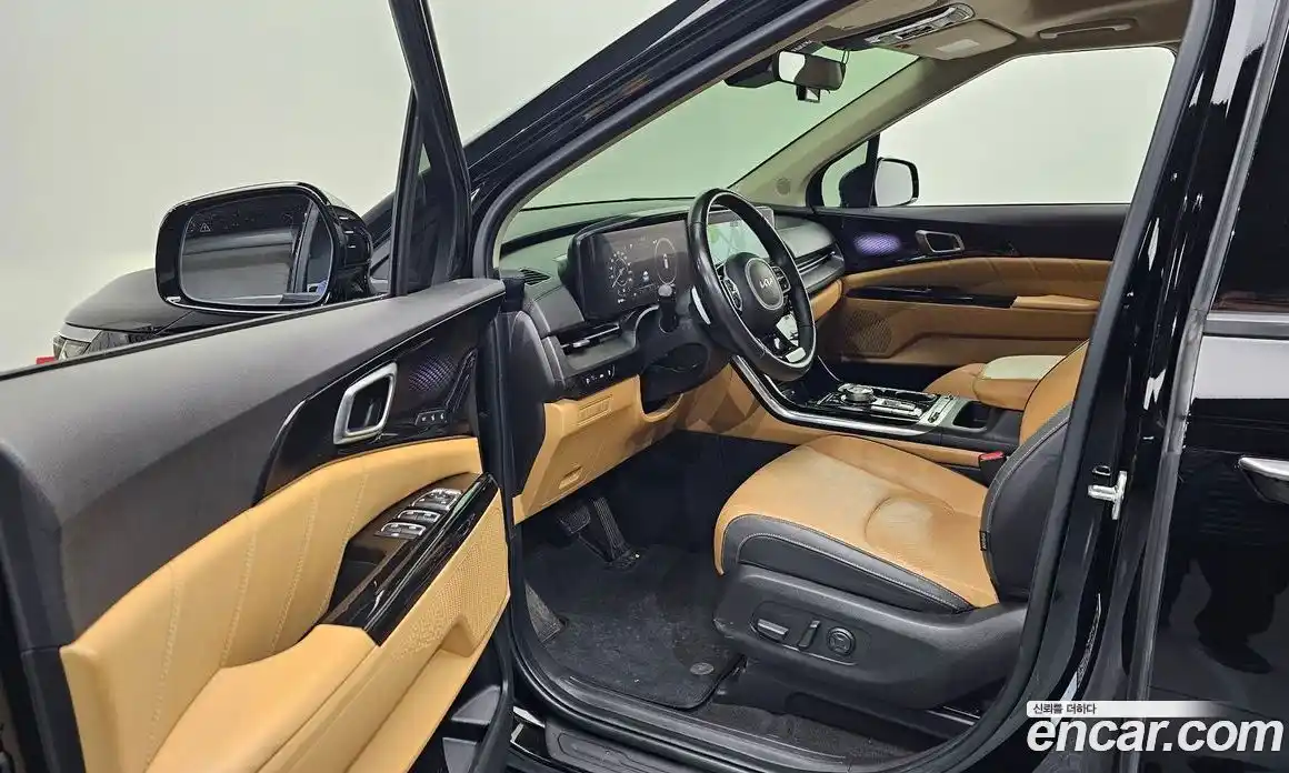 Kia Canival 2023 2.2 Автомат в Москве № 288386, фото 3